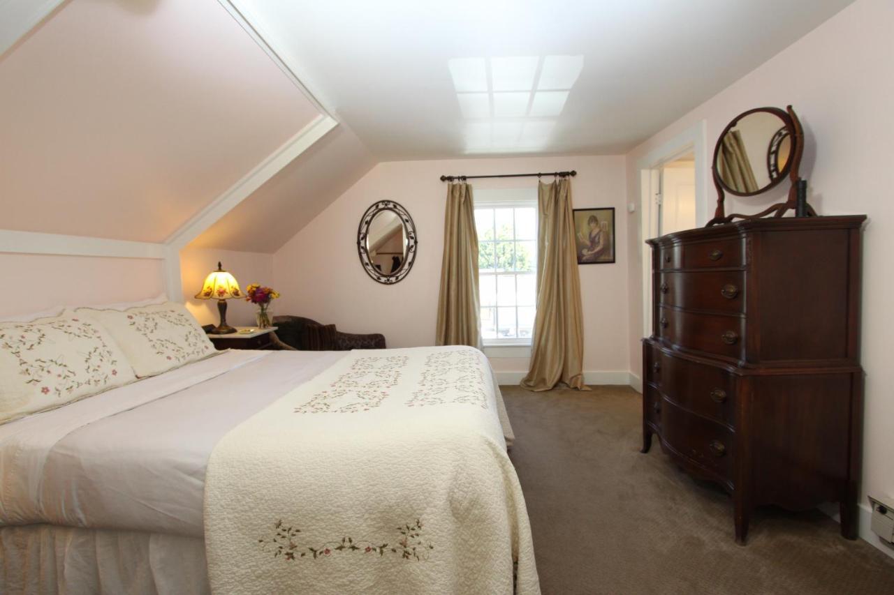 Olallieberry Inn Bed And Breakfast Cambria Exteriör bild
